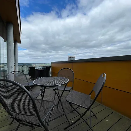 Modern Luxury In Manchester Exterior photo